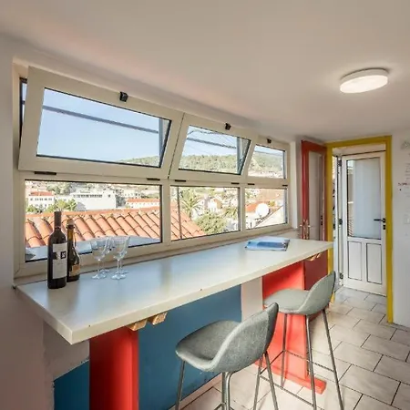 Hvar Hula Apartment *